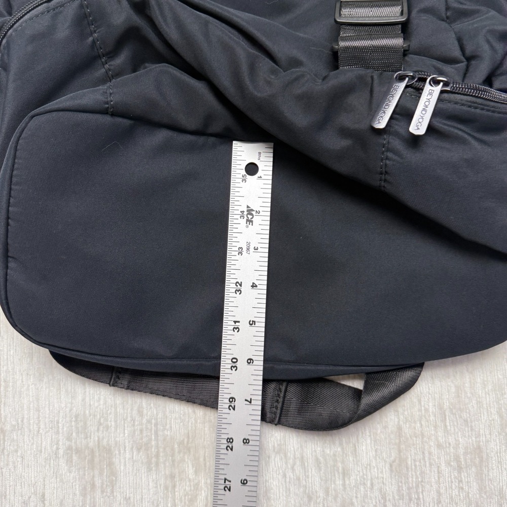 Beyond Yoga Backpack Tote Black Lined Convertible Gym Cinch Drawstring Travel - Picture 8 of 14